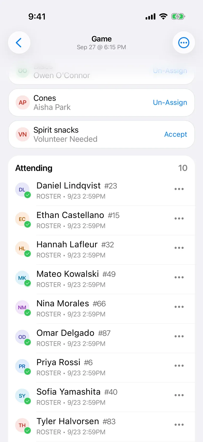 BenchApp game screen showing who is in, out, and yet to reply